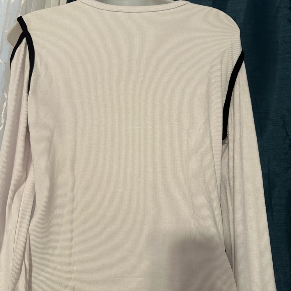 Source Unknown White Blouse NWT - image 4